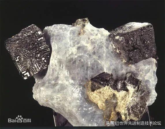 欧冠赛事:萨拉赫与菲尔米诺同心协力,最终利物浦4-0大胜-JDB电子游戏官网(图1) JDB电子